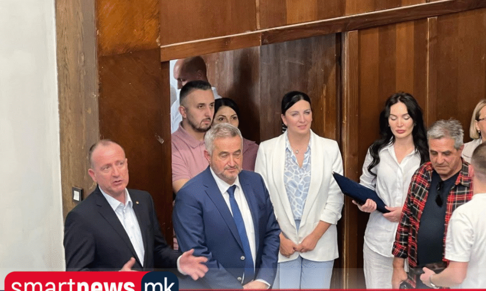 Filloi testimi i 300 specializantëve për punësim  Taravari dhe Klekovski i urojnë fat dhe suksese