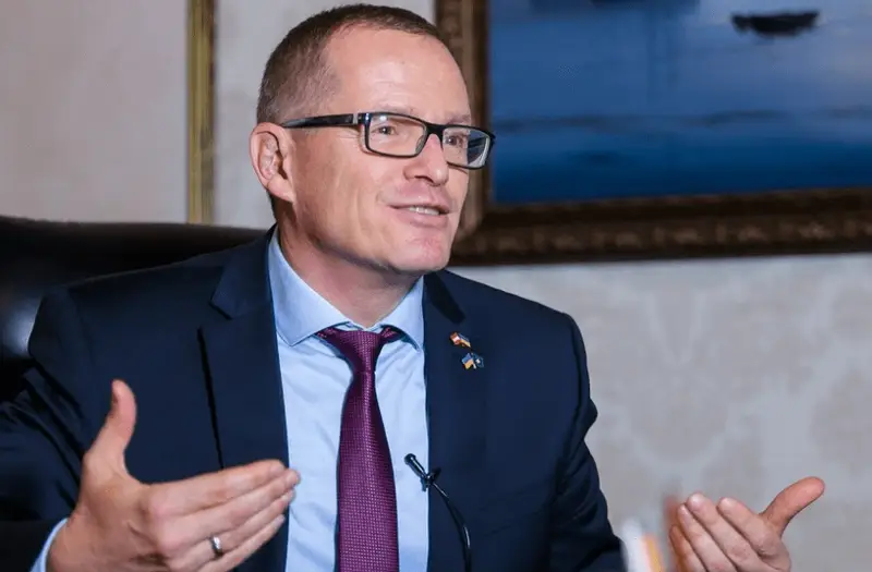 Gunther Fehlinger Jahn  VLEN e dobët dhe pa vizion