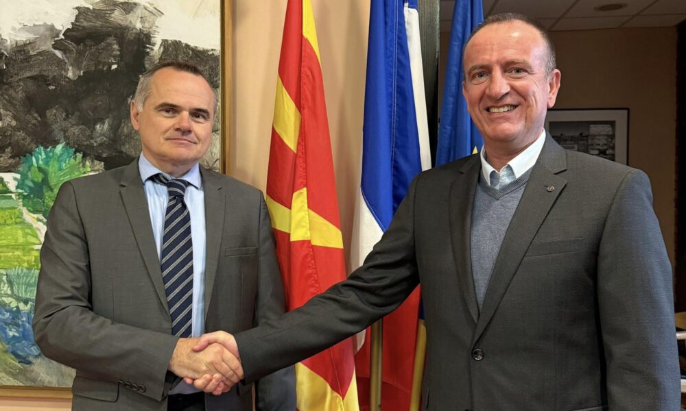 Taravari takon ambasadorin francez Le Rigoleur  Theksohet domosdoshmëria e reformave dhe zgjedhjeve të lira më 11 janar