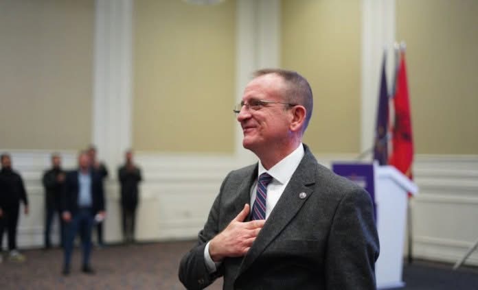 I drejti mund të zhytet  por nuk mbytet