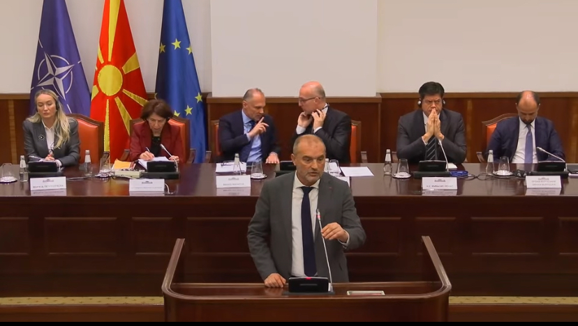 Halil Snopçe paralajmëron krizë dhe largim masiv të qytetarëve nëse nuk realizohen ndryshimet kushtetuese