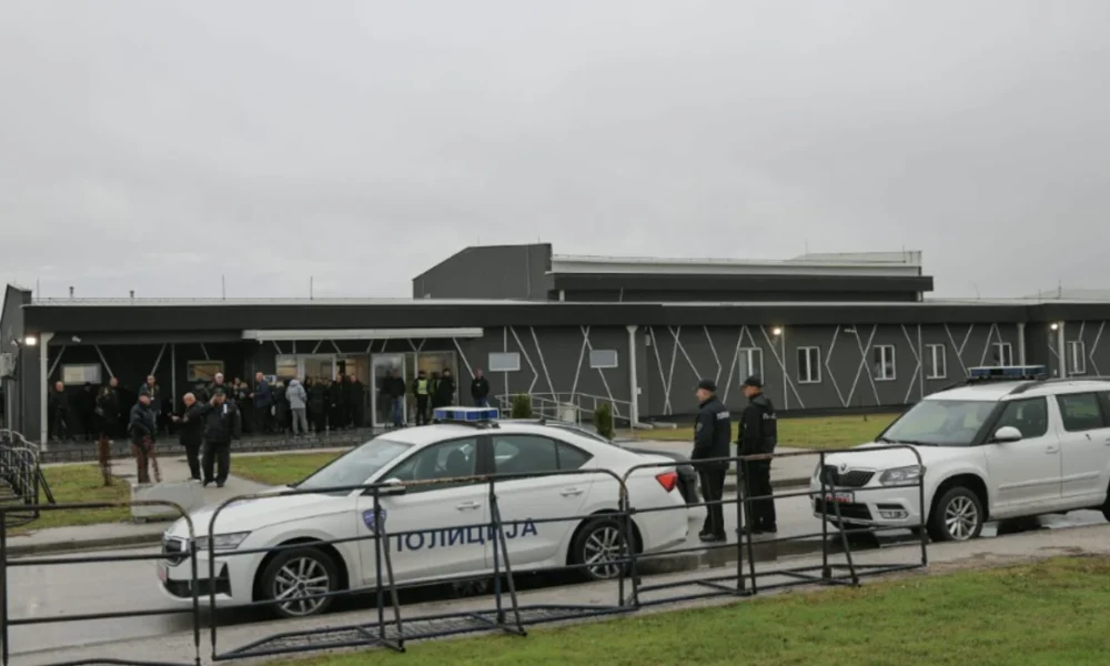 Babai i njërit prej viktimave në Koçan  Frikësohemi se rasti jonë do të përfundojë si Llaskarca  Spitali Modular dhe Besa Trans