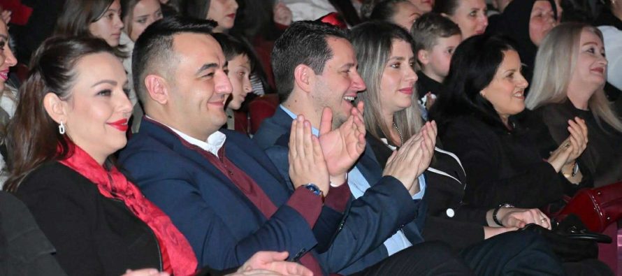 Besëlidhja   AKI dëshmon unitet në Gostivar