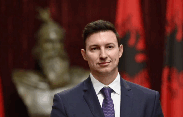 Meidani me rastin e 28 Nëntorit  Kombet që harrojnë sakrificën dhe historinë  e humbin dinjitetin dhe rrugën