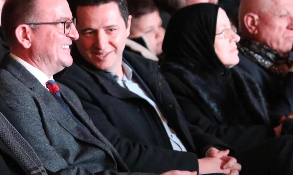 Taravari   I besuari  i Qeverisë ka ardhur për të zëvendësuar Të Besuarin e Popullit