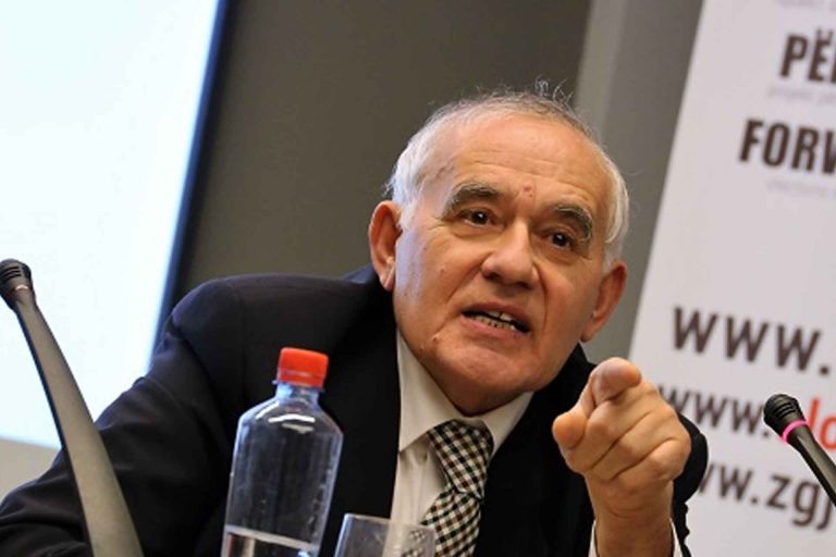 Osman Kadriu  Zbatimi i gjuhës shqipe si gjuhë zyrtare nuk arrin as 30 