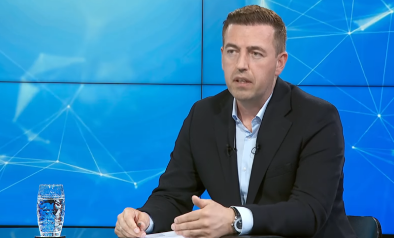 Nazim Taipi  Në VLEN të gjithë këndojnë për vete askush nuk mban përgjegjësi