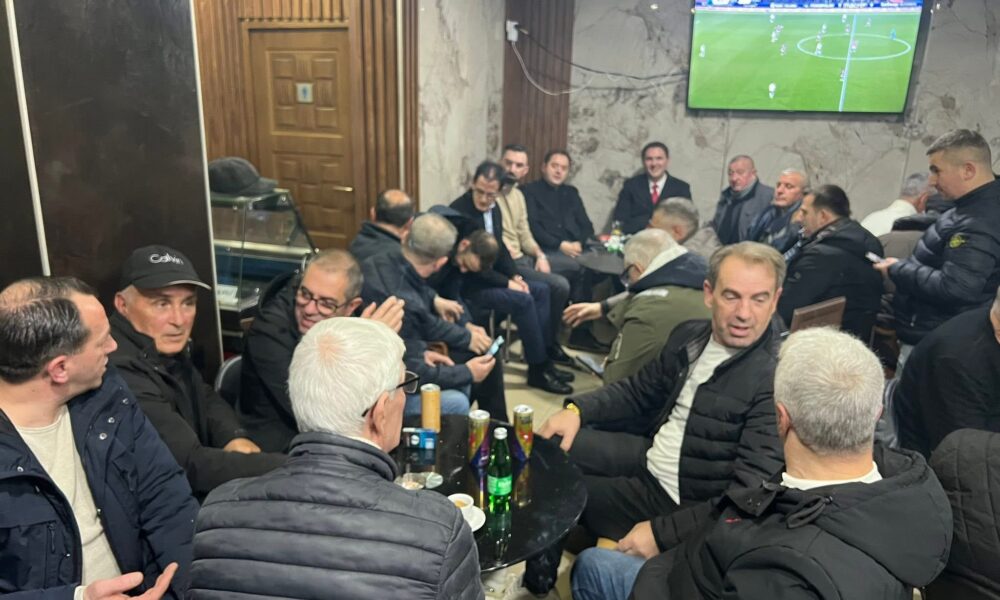 Isen Shabani takim me banorët e Negotinës  Mbështetje e fuqishme për fitoren e përbashkët