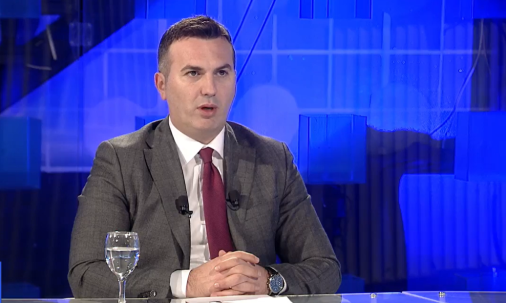 Ademi  Qëndrojmë në kërkesën se duhet të ketë zgjedhje të parakohshme parlamentare