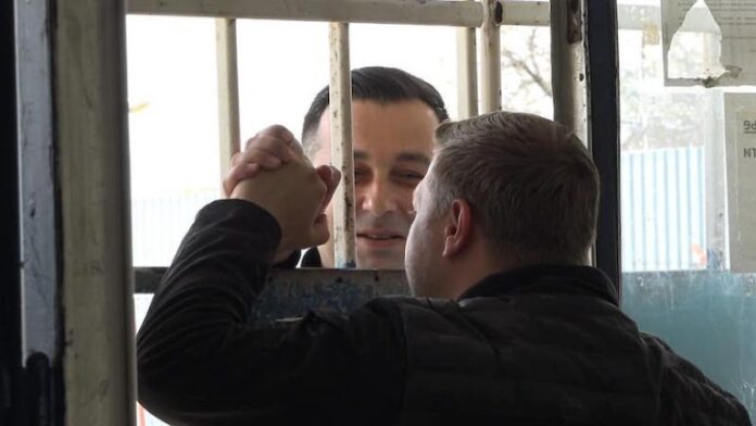 18 vjet padrejtësi   Agim Islami akuzon gjyqësorin për korrupsion dhe burgosje pa faj