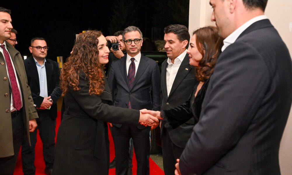 Takim i veçantë në Shtëpinë e Kosovës  Vjosa Osmani falënderon mërgatën për mbështetjen e vazhdueshme