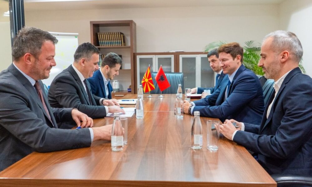 Ministri Hoxha takoi ambasadorin shqiptar Meidani  Angazhim për koordinim rajonal të Agjendës së Gjelbër në kuadër të integrimeve evropiane