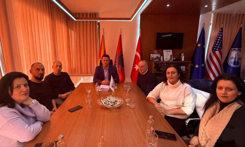 Limani arrin marrëveshje me Sindikatën e Pavarur për Arsim  Shkencë dhe Kulturë   Gostivar për pagesën e K 15 për të gjithë mësimdhënësit