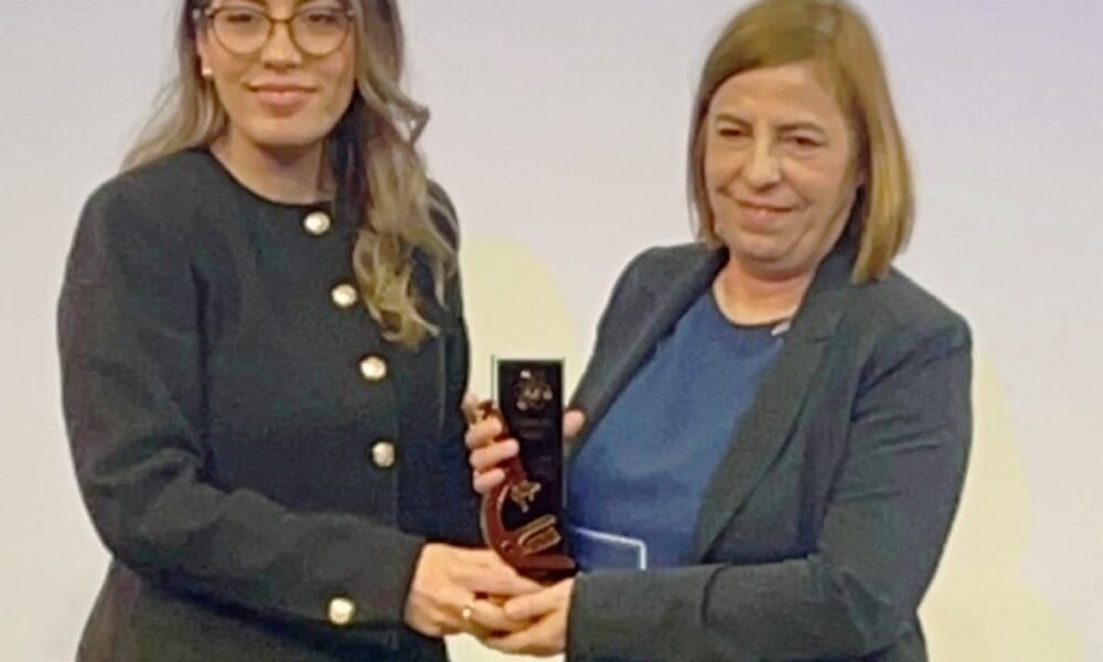 Prof  Dr  sc Zehra Hajrullai Musliu  fituese e çmimit të sivjetëm të dhënë nga Rrjeti i grave në Shkencë të RMV