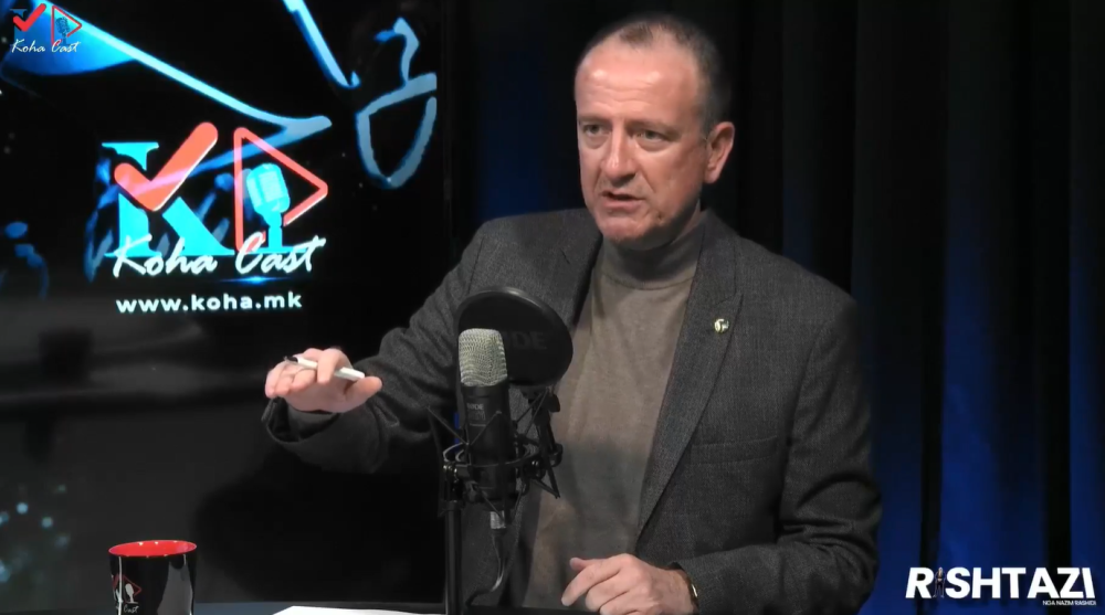 Arben Taravari sfidon Arben Fetaun  Dil tregoi opinionit kush është polici me dosje  kaq  që është propozuar nga unë dhe që punon ende në polici  VIDEO 