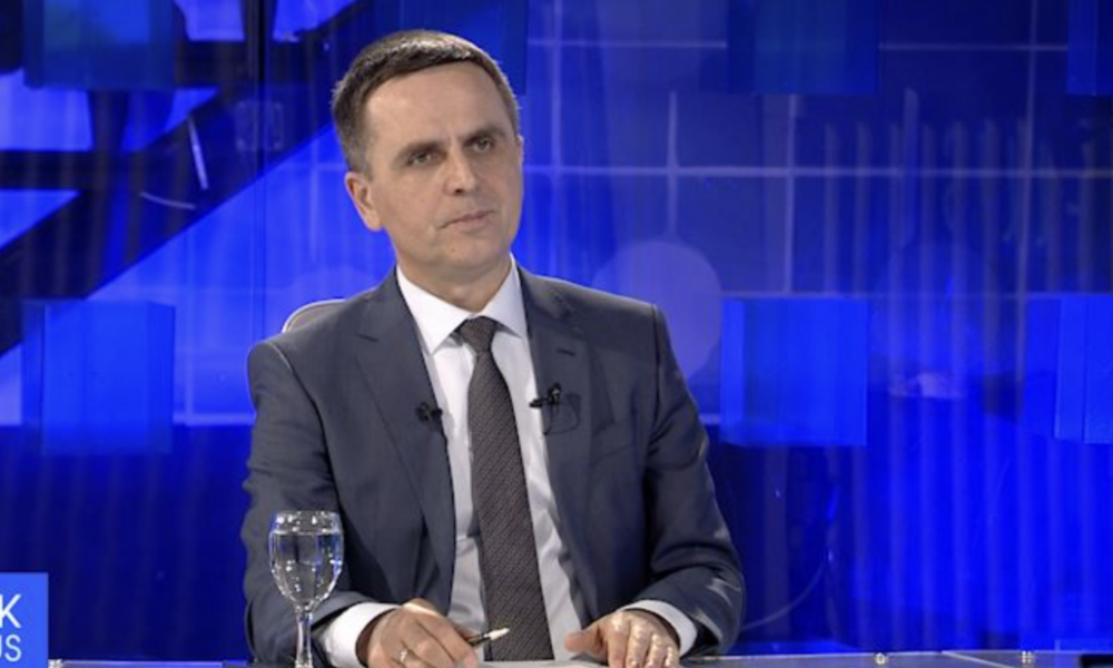  Bomba  e Kasamit  Nuk jam i kënaqur me performancën e funksionarëve  nesër vendosim për hapat e radhës