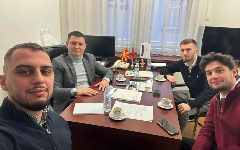 Deputeti Shaqiri takon studentët iniciatorë  Provimi i jurisprudencës në shqip duhet të garantohet me barazi të plotë