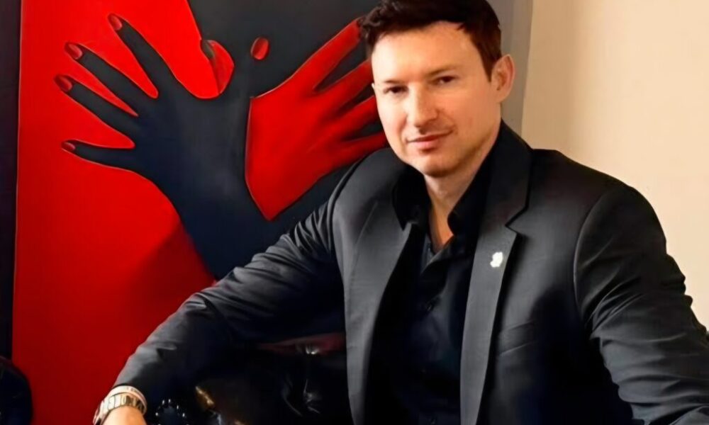 Ambasadori Meidani bën thirrje shqiptarësisë  Bashkë  Sot më të fortë se kurrë 